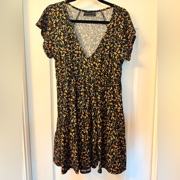 Urban Outfitters Dresses & Skirts - Urban Outfitters Floral Flutter Sleeve V-Neck Sundress
